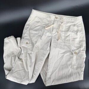 L.L. Bean Favorite Fit Cargo Beige Pants 35x30.5 Pockets Size 12